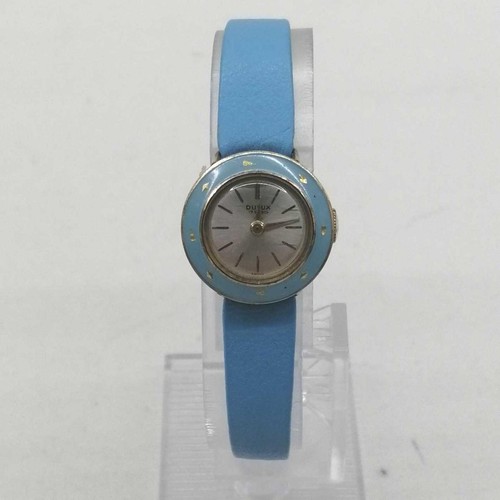 Manual wind wristwatch - wristwatch, model
